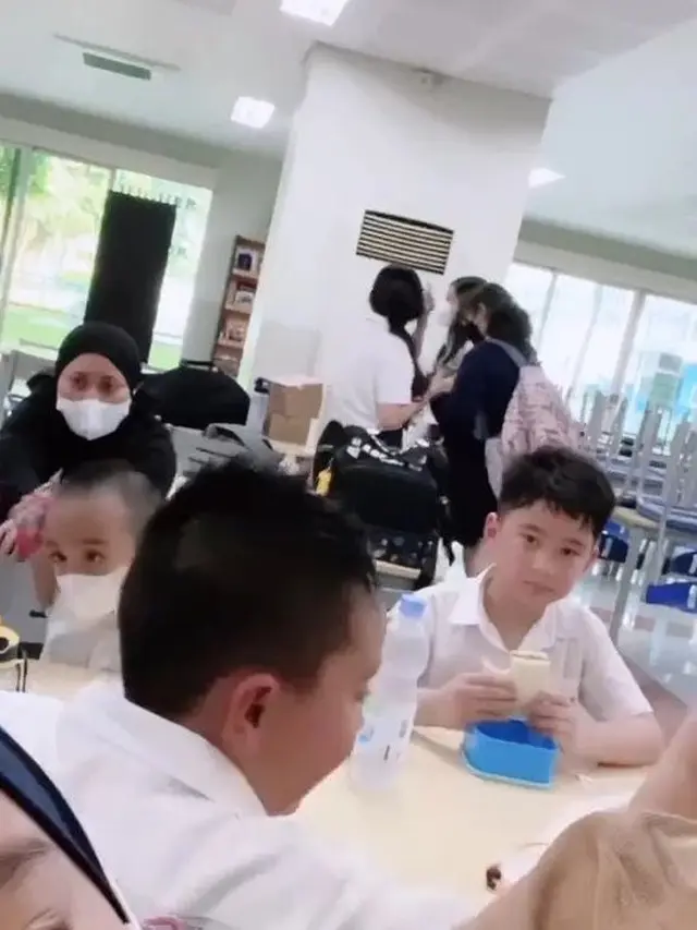 6 Potret Rafathar saat di Sekolah, Satu SD dengan Putra Aliya Rajasa