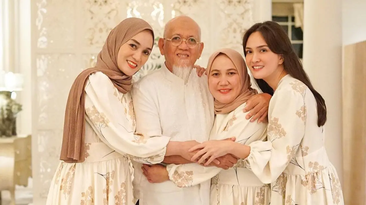 Shandy Aulia.