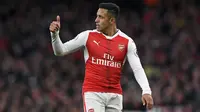 5. Alexis Sanchez - Alexis Sanchez memiliki banyak pengaruh untuk The Gunners dalam beberapa musim terakhir. Mantan pemain Barcelona  itu tampil menggila. Hanya dalam tiga musim, Alexis sudah cetak 72 gol dalam 144 laga. (EPA/Will Oliver)