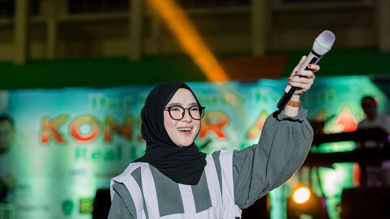 Potret Nissa Sabyan di Awal Karier yang Kini jadi Penyanyi Sukses dan Menikah dengan Ayus
