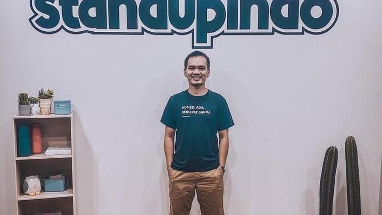 Nama Bene Dion sendiri mulai dikenal saat dirinya mengikuti audisi stand up comedy pada 2013 lalu.
Sejak saat itu kariernya terus bersinar. Tak hanya sebagai komika, ia juga berkarier sebagai penulis naskah hingga sutradara.