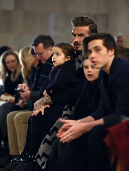 Tak hanya di karuniai empat orang anak yang ganteng-ganteng dan cantik, keluarga Beckham pun di gelimangi banyak harta. (AFP/Bintang.com)