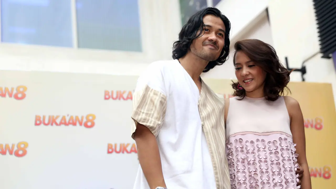 [Bintang] Chicco Jerikho dan Lala Karmela