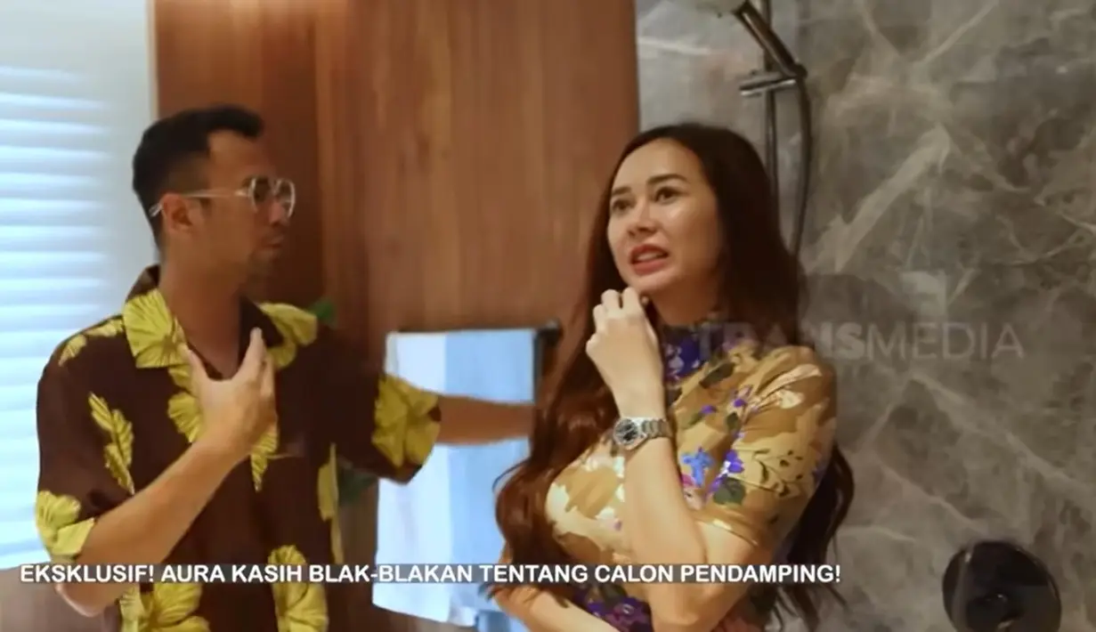 Penyanyi dan pemeran Aura Kasih mengajukan satu syarat yang haru dipenuhi oleh pria yang akan menikahinya. Sebelum memutuskan menikah, Aura akan mengajukan satu syarat untuk calon pendampingnya. [Youtube/TRANS7 OFFICIAL]
