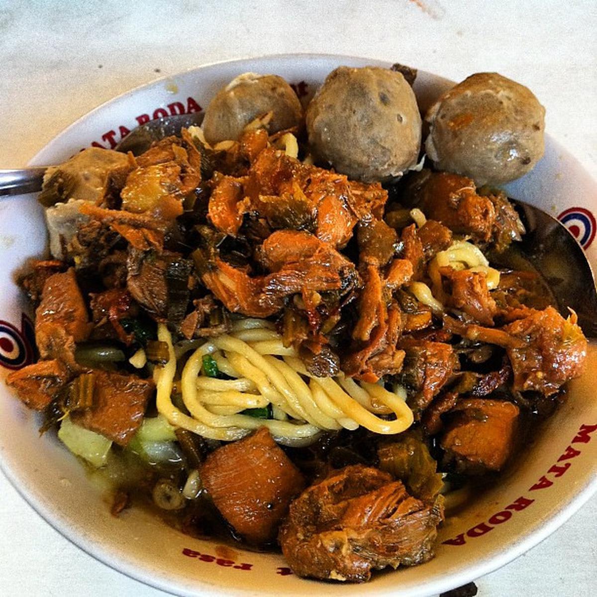 Informasi Gizi Semangkuk Mie Ayam