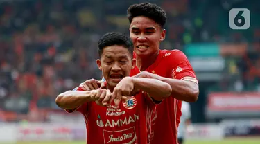 Pemain Persija Jakarta, Rio Fahmi melakukan selebrasi setelah mencetak gol ke gawang Rans Nusantara FC pada pekan ke-22 BRI Liga 1 2022/23 di Stadion Patriot Candrabhaga, Bekasi, Jumat (3/2/2023).  Persija Jakarta memetik kemenangan di pekan ke-22 BRI Liga 1 2022/23. (Bola.com/M Iqbal Ichsan)