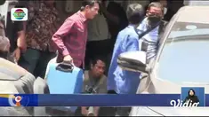 Fokus edisi (04/10) mengangkat berita-berita sebagai berikut, Api Lereng Gunung Lawu Masih Berkobar, Bayi Badak Lahir di Hari Satwa Sedunia, Lezatnya Iga Bakar, Kubah Masjid Roboh Diterpa Angin.