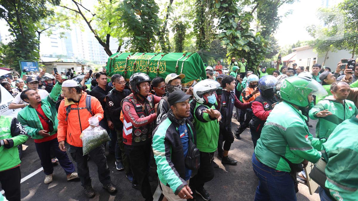 KSPSI Serahkan Dana Solidaritas ke Keluarga Affan Kurniawan
