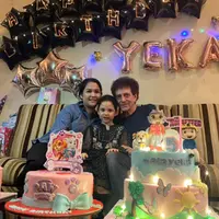 Ahmad Albar dan Dewi Sri Astuti rayakan ultah putrinya (instagram/dewiye04)