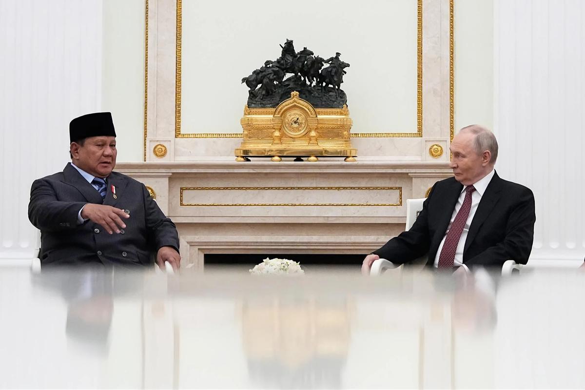 FOTO: Sambut Prabowo di Moskow Putin Sampaikan Simpati Bencana Alam Sumatera