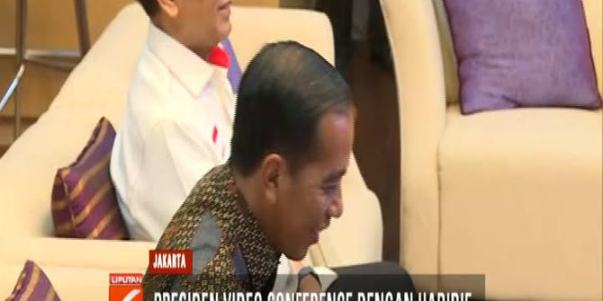 Jokowi Bahas Program Pemerintah Bersama BJ Habibie Lewat Video Conference