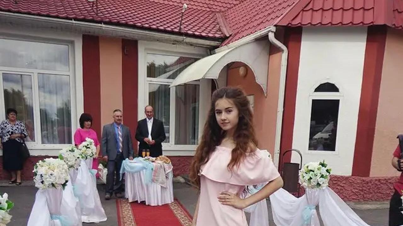 6 Potret Lawas Vika Kolesnaya, Dikabarkan Sudah Nikah dengan Billy Syahputra