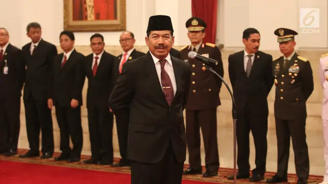 Djoko Setiadi saat dilantik Jokowi sebagai Kepala Badan Siber dan Sandi Nasional
