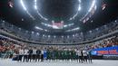 Para pemain Timnas Futsal Indonesia menyapa para penonton setelah laga perempat final Piala Asia Futsal 2026 melawan Vietnam di Indonesia Arena, Senayan, Jakarta, Selasa (03/02/2026). (Bola.com/Bagaskara Lazuardi)