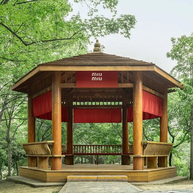 Miu Miu Summer Reads, Saat Taman Dunia Disulap Jadi Perpustakaan Terbuka yang Modis