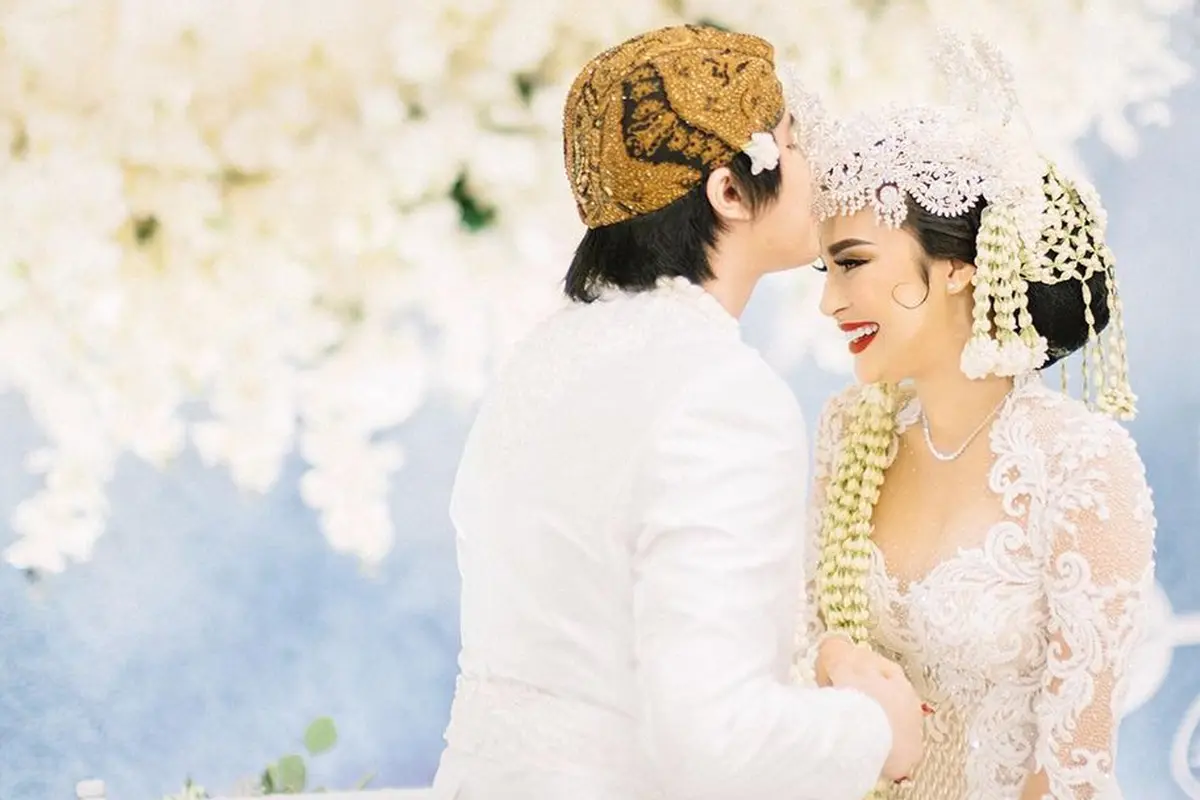 [Fimela] Kevin Aprilio dan Vicy Melanie Menikah