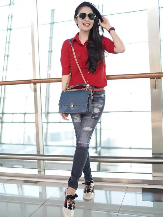 (Instagram/sandradewi88)