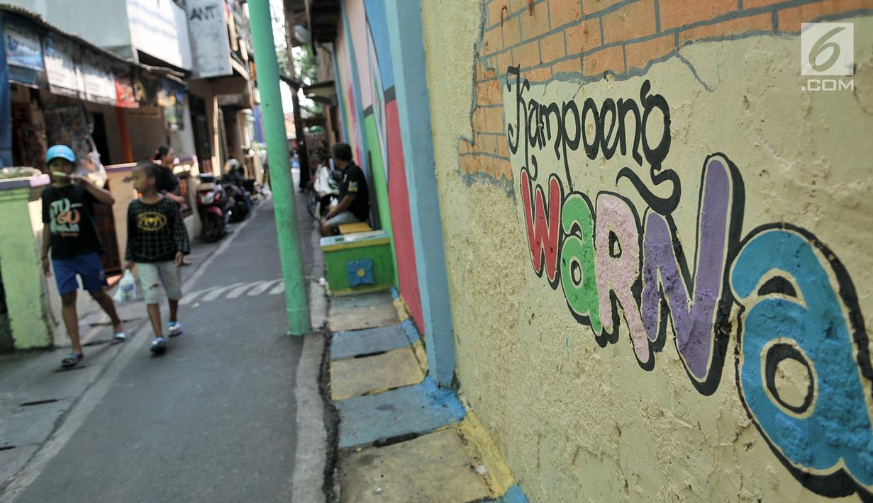  FOTO  Menengok Keindahan Warna  warni  Kampung Pelangi Johar 