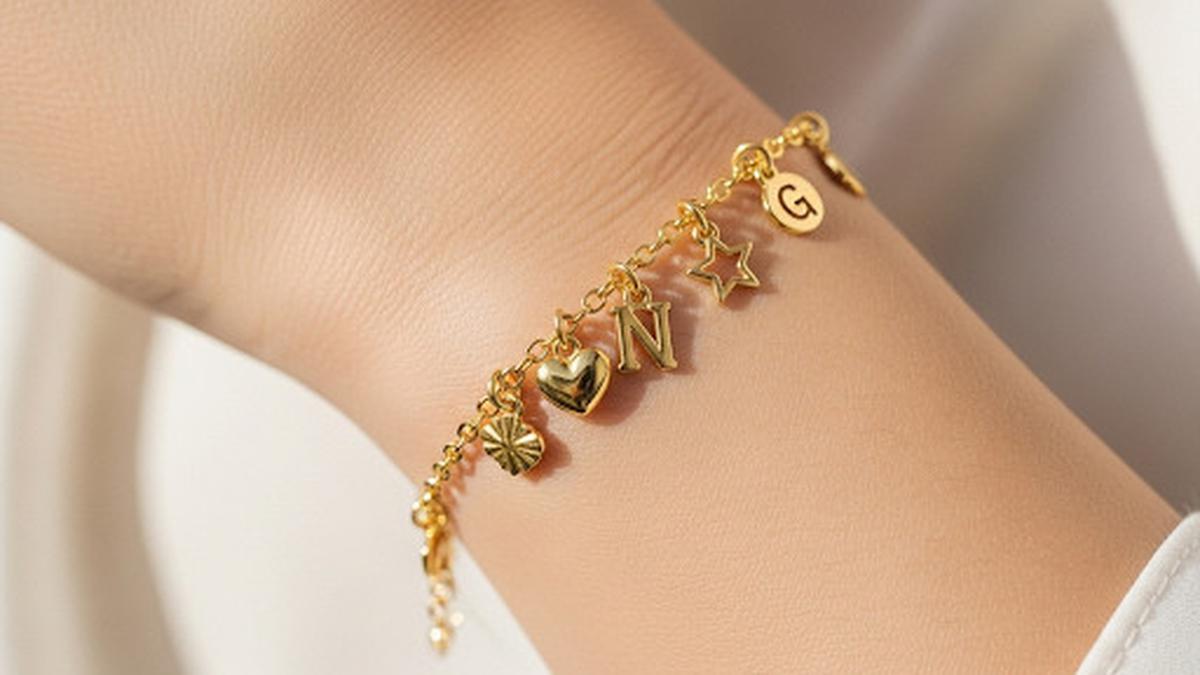 7 Model Gelang Emas 22 Karat dengan Batu Mulia Pilihan untuk Tampil Berkilau