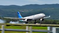 Garuda Indonesia Terbangkan 20 Ton Bantuan Logistik ke Banda Aceh, Medan dan Padang