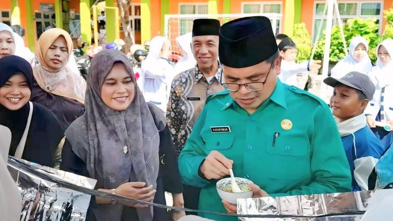 SMPN 1 OKU Gencarkan Pencegahan Stunting Dini Melalui Bazar Remaja Melek Gizi