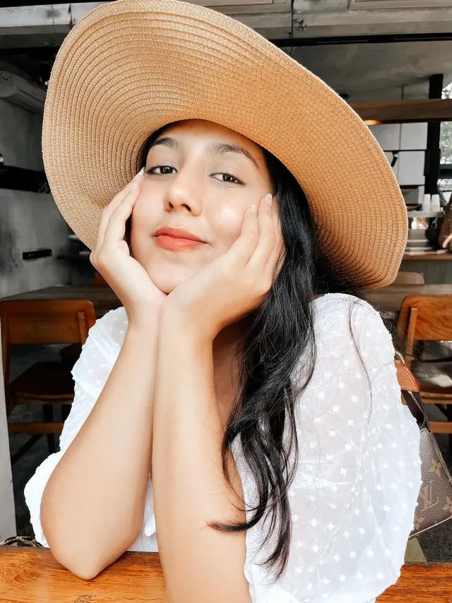 6 Potret Nessie Judge, YouTuber yang Trending Diduga Diselingkuhi Kekasih