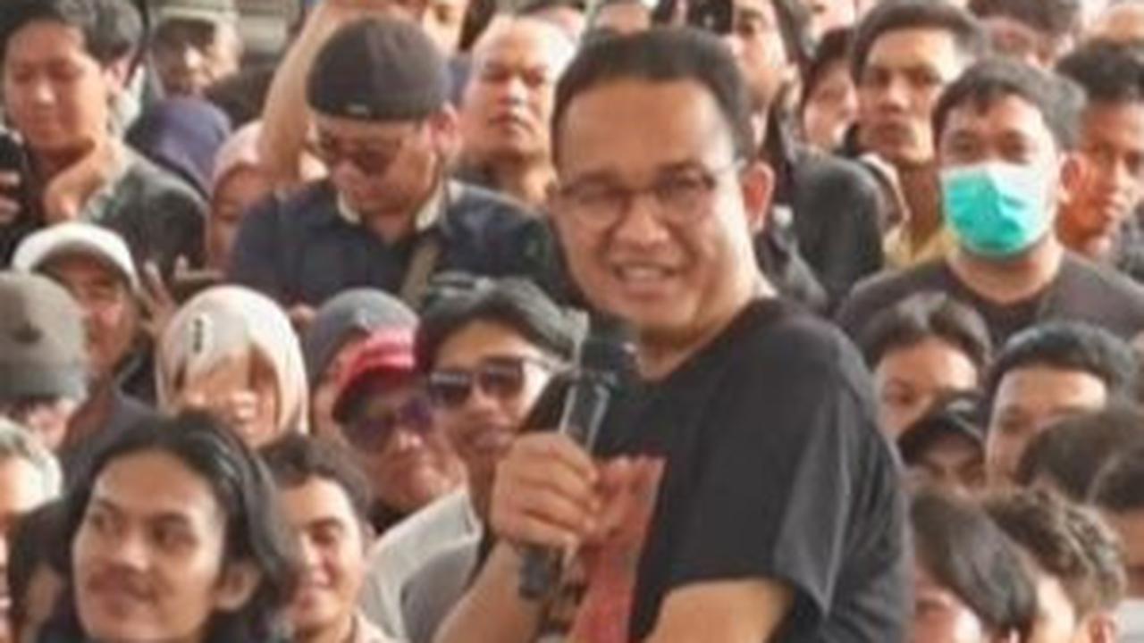 VIDEO: Teriakan Wanita Kalimantan di Desak Anies Ajak Warga Tak Pilih Capres Hobi Joget