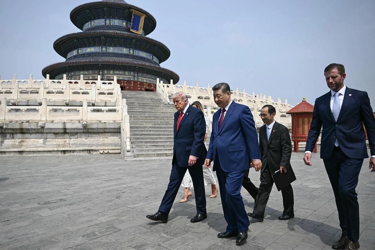 FOTO: Trump dan Xi Jinping Bahas Taiwan dan Perdagangan di Beijing