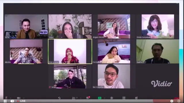 Bintang Sinetron Samudra Cinta Dapat Penghargaan Khusus dari Penggemarnya Saat Gelar 3xtraordinary Meet and Greet