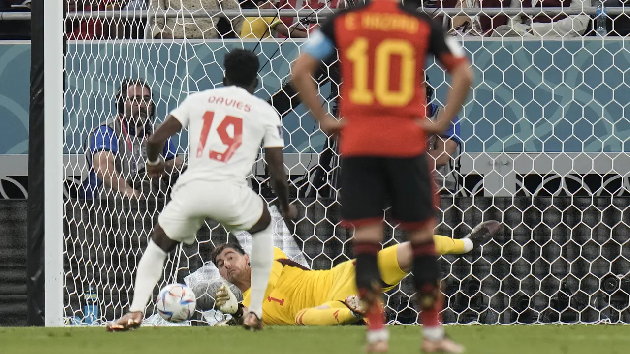 Foto: Aksi Memukau Thibaut Courtois dan Michy Batshuayi Jadi Penentu Belgia Tekuk Kanada di Piala Dunia 2022