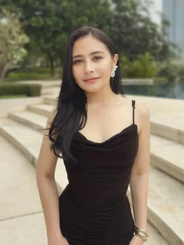 Outfit Kondangan ala Prilly