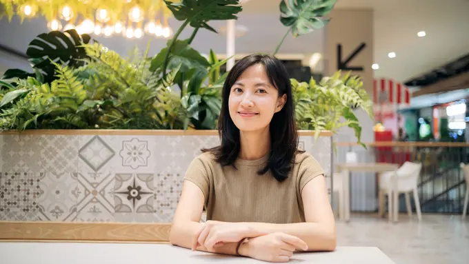 wanita september penguat hati