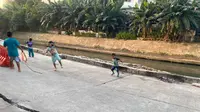 Waswas Melintas di Jalan Cinta Pulo Gadung