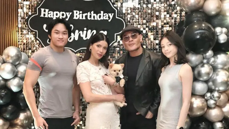 7 Momen Perayaan Ulang Tahun Sabrina Chairunnisa, Dapat Kejutan dari Deddy Corbuzier