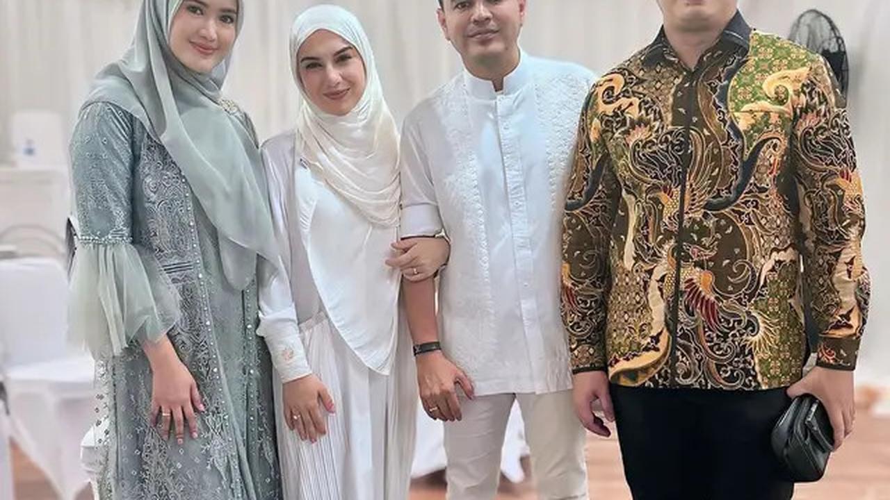 6 Potret Tamu Artis di Acara Tasyakuran Rumah Baru Irish Bella dan Haldy Sabri