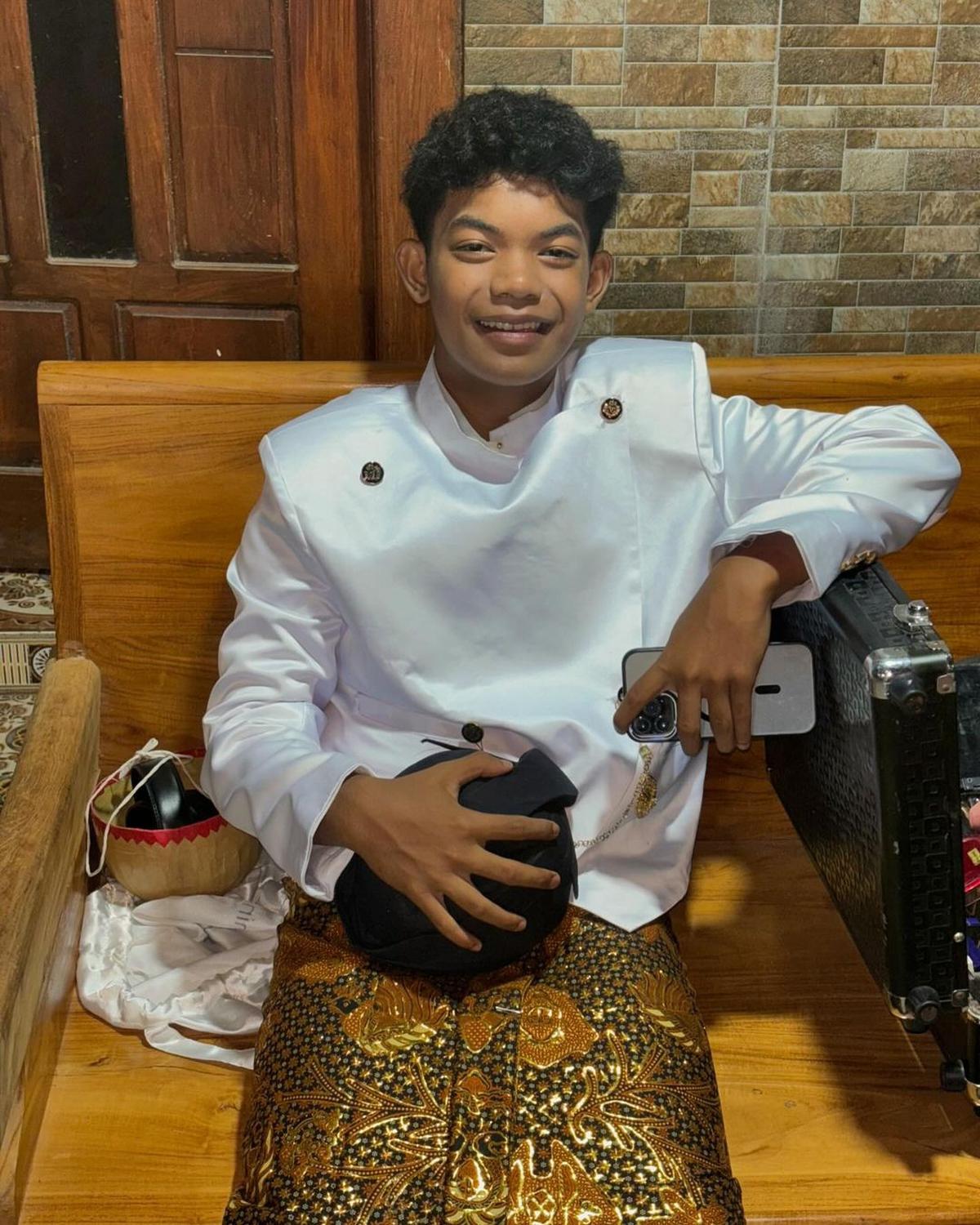 Profil Saka Kempot, Putra Didi Kempot yang Ikuti Jejak Ayahnya di Dunia Hiburan