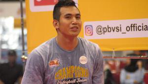 Pemain Surabaya Bhayangkara Samator, Randy Febriant Tamamilang, menyabet gelar pemain terbaik Proliga 2019. (Bola.com/Vincentius Atmaja)