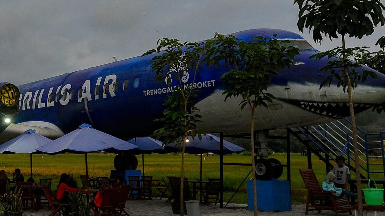 Namun ternyata pesawat itu merupakan kafe Brill's Sky Airport Education and Resto.