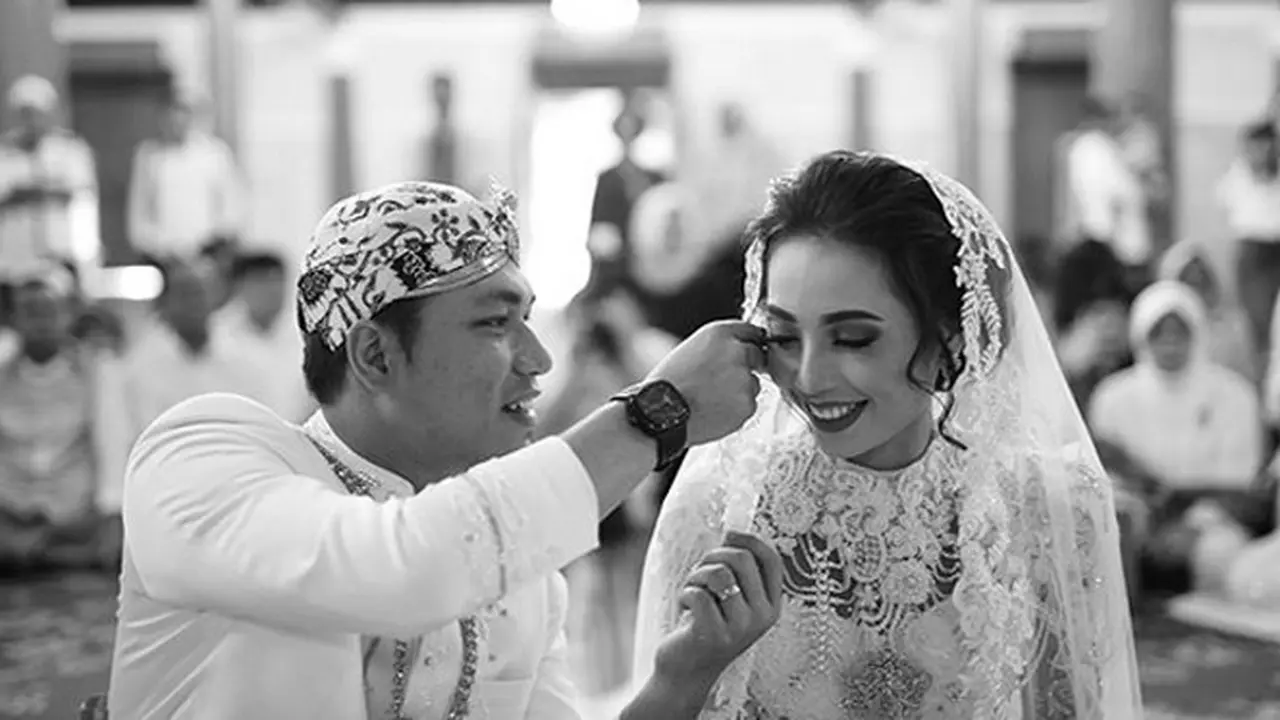 [Bintang] Rizal Armada dan Monica Imas