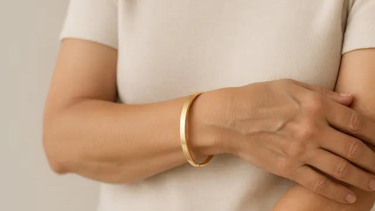 8 Model Gelang Emas Anti Ribet Buat Ibu-ibu 50 Tahunan, Intip Rekomendasinya untuk Tampil Percaya Diri
