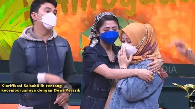 Aldi Taher - Dewi Perssik (Foto: YouTube)