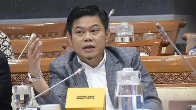 Anggota DPR Desak Operator Jalankan Putusan MK soal Kuota Internet