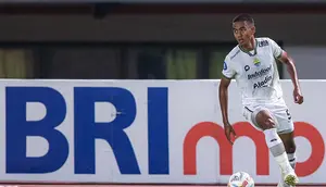 Persib Amankan Aset Berharga, Kakang Rudianto Teken Kontrak Baru hingga 2029