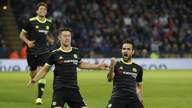 Gelandang Chelsea Cesc Fabregas (Reuters / Darren Staples)