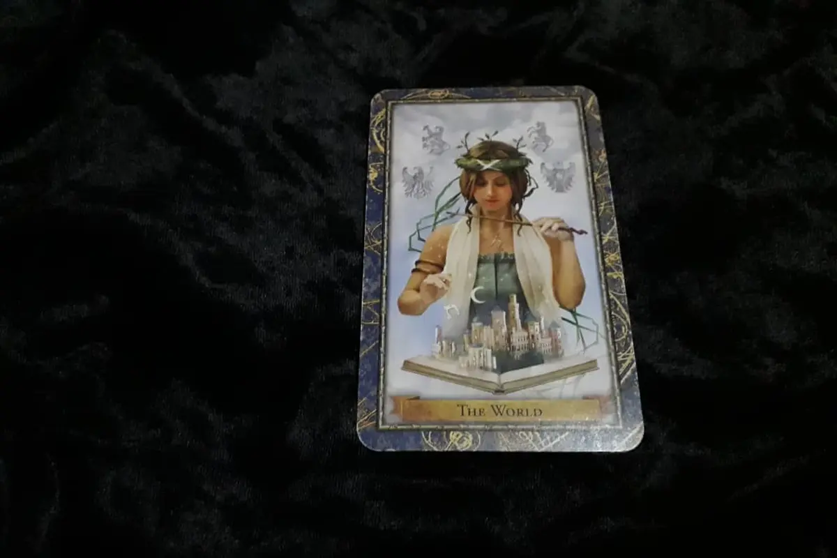 Tarot Hari Ini Sabtu, 1 September 2018 (Foto: Liputan6.com/Elisabet Kusumodewi)