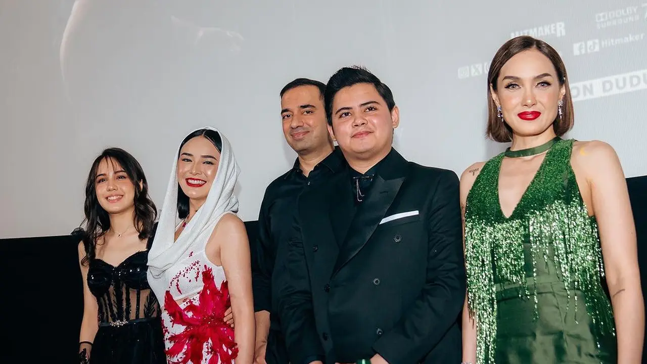Adu Gaya Glamor Misterius Amanda Manopo dan Sara Wijayanto di Film Premiere Indigo
