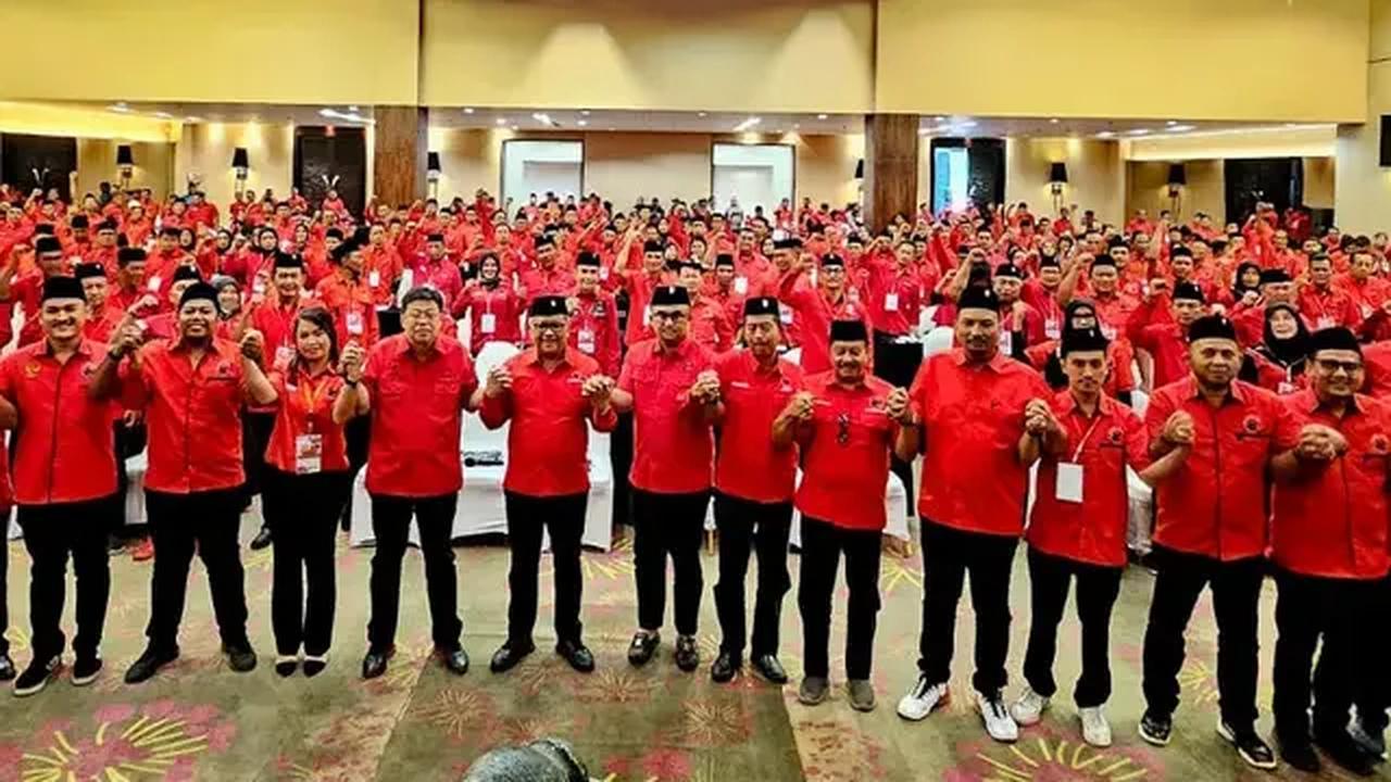 Dia mengatakan pihaknya datang ke Padang tanpa berpikir apakah akan mendapat kursi atau tidak dari Sumatera Barat.