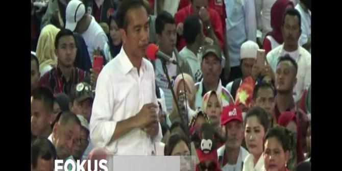 Jokowi Ikuti Karnaval Budaya di Palembang, Prabowo Kampanye di Padang