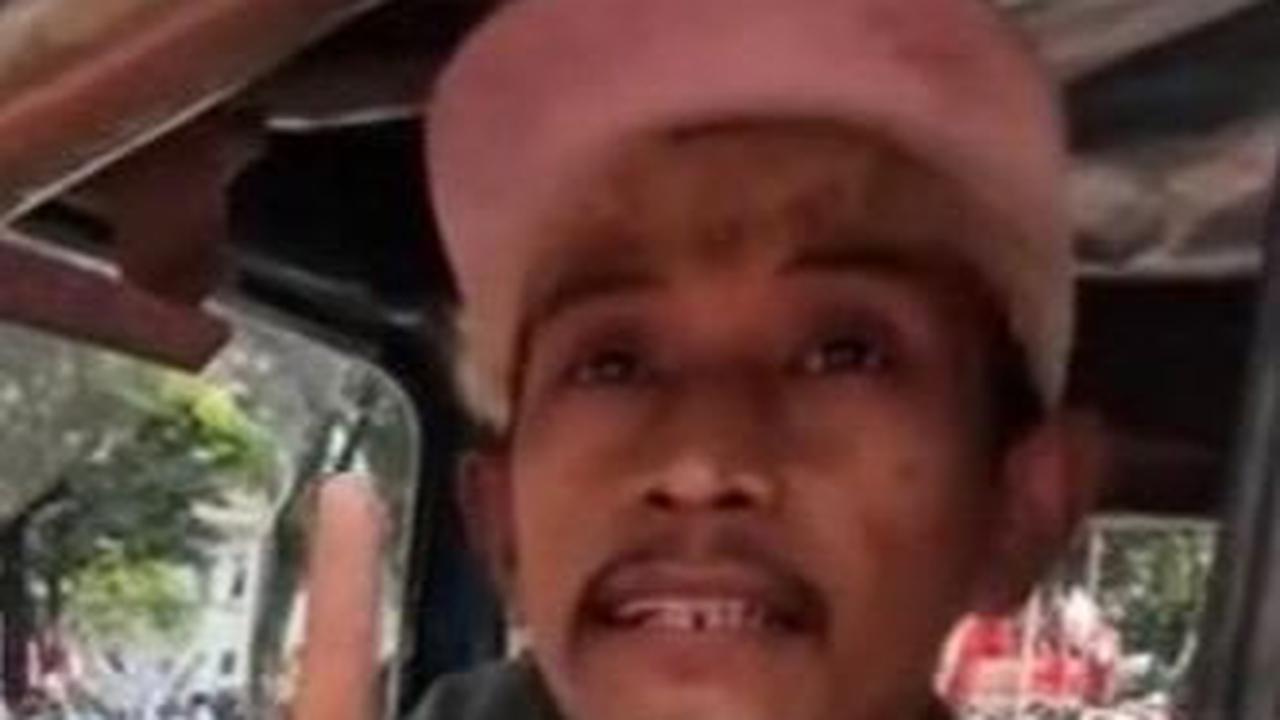 Sopir Bajaj Pandai Bahasa Inggris Ini Viral, Disebut Cocok Jadi Tour Guide