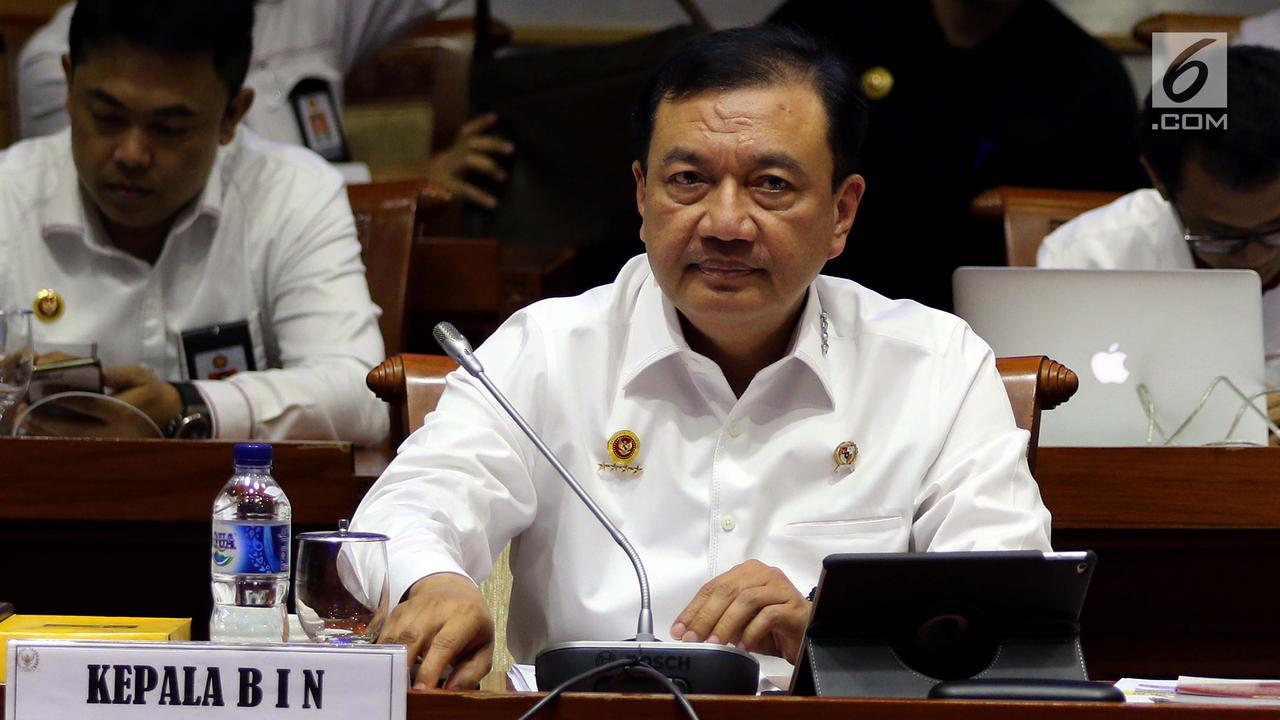 Kepala Badan Intelijen Negara (BIN) Budi Gunawan angkat bicara soal isu pergantian Kepala BIN. Itulah top 3 news.